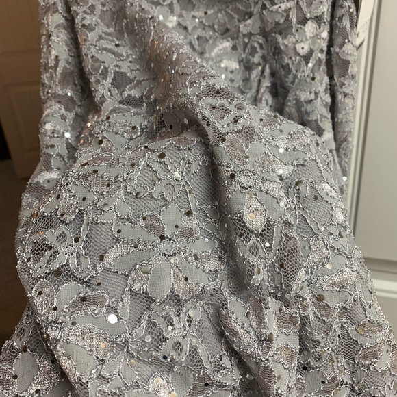 New dress - Picture 4 of 6